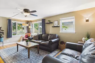 4238 Warwick Way, Madison, WI 53711 - Photo 4