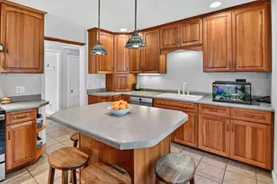 560 Toepfer Ave, Madison, WI 53711 - Photo 10
