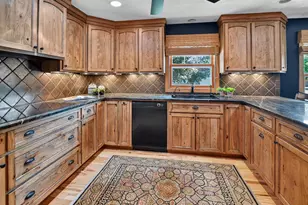 101 8th St, Waunakee, WI 53597 - Photo 10