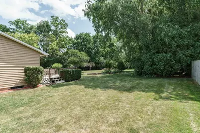 126 Waveland Road, Janesville, WI 53548 - Photo 4