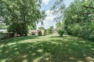 126 Waveland Rd, Janesville, WI 53548 - Photo 16