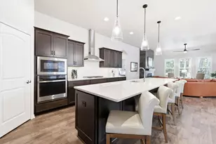 2404 E Baldeagle Dr, Appleton, WI 54913 - Photo 4