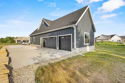 6811 Angelica Trail, Sun Prairie, WI 53590 - Photo 8