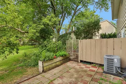 95 S Lakewood Gardens Lane, Madison, WI 53704 - Photo 32