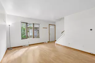 95 S Lakewood Gdns Ln, Madison, WI 53704 - Photo 6