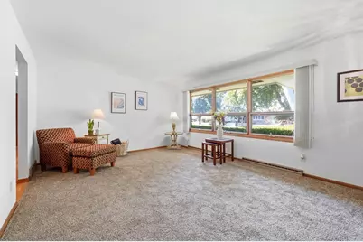 1913 Windom Way, Madison, WI 53704 - Photo 4