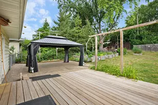809 Flora Ln, Madison, WI 53714 - Photo 36
