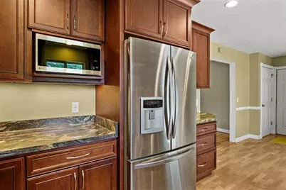 809 Flora Lane, Madison, WI 53714 - Photo 8