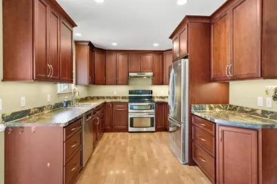 809 Flora Lane, Madison, WI 53714 - Photo 6