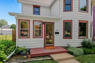 105 S 4th Street, Mount Horeb, WI 53572 - Photo 2