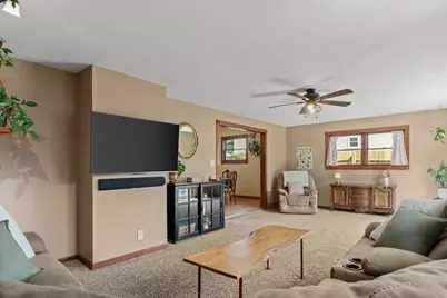 105 S 4th Street, Mount Horeb, WI 53572 - Photo 18