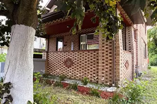 812 S Locust Ave, Freeport, IL 61032 - Photo 6