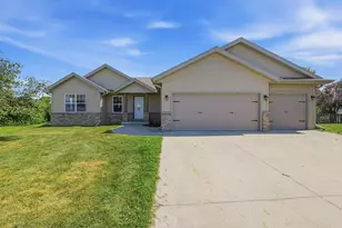 105 Honeycrisp Dr, Beaver Dam, WI 53916 - Photo 1