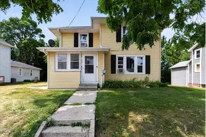 115 N Chatham Street, Janesville, WI 53548 - Photo 4