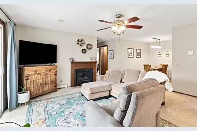 7429 Old Sauk Road #302, Madison, WI 53717 - Photo 6