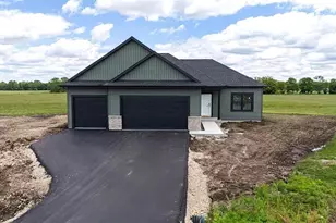 1960 Sequoia Dr, Janesville, WI 53545 - Photo 1