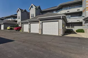 5383 Mariner's Cove Dr, Madison, WI 53704 - Photo 68