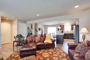 6040 Saturn Dr, Madison, WI 53718 - Photo 10