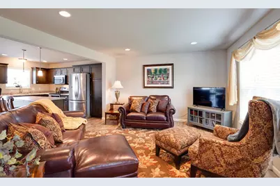 6040 Saturn Drive, Madison, WI 53718 - Photo 8