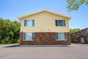 1725 Onsgard Rd, Madison, WI 53704 - Photo 2