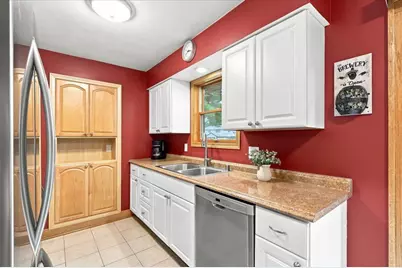 350 E Kohler Street, Sun Prairie, WI 53590 - Photo 12