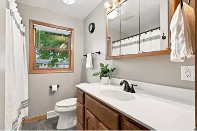 350 E Kohler Street, Sun Prairie, WI 53590 - Photo 28