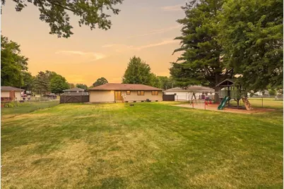 350 E Kohler Street, Sun Prairie, WI 53590 - Photo 4