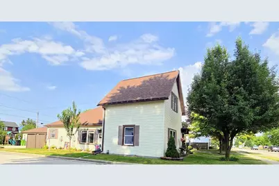 422 W. Main Street, Waupun, WI 53963 - Photo 2
