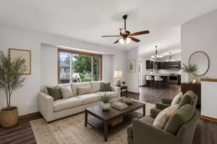 1030 Carriage Dr, Sun Prairie, WI 53590 - Photo 6