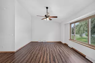 1030 Carriage Dr, Sun Prairie, WI 53590 - Photo 8