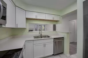 905 Harbor House Dr, Madison, WI 53719 - Photo 14
