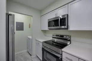 905 Harbor House Dr, Madison, WI 53719 - Photo 12