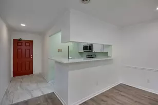 905 Harbor House Dr, Madison, WI 53719 - Photo 14