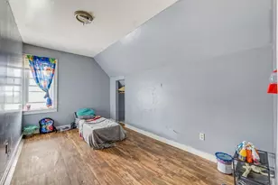 500 W Arthur Ave, Milwaukee, WI 53207 - Photo 4