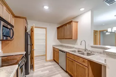 8206 Starr Grass Drive #103, Madison, WI 53719 - Photo 4