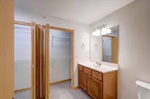 8206 Starr Grass Dr, Madison, WI 53719 - Photo 12