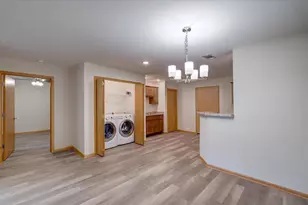 8206 Starr Grass Dr, Madison, WI 53719 - Photo 8