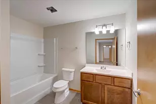 8206 Starr Grass Dr, Madison, WI 53719 - Photo 16