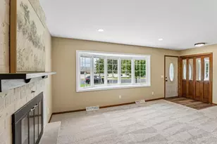 806 South St, Waunakee, WI 53597 - Photo 8
