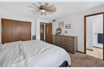 405 Lexington Drive, Waunakee, WI 53597 - Photo 14