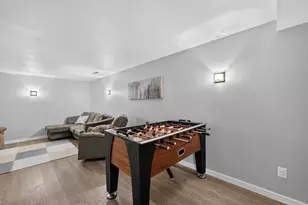 405 Lexington Dr, Waunakee, WI 53597 - Photo 20