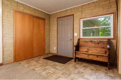 14920 W Ahara Road, Janesville, WI 53536 - Photo 12