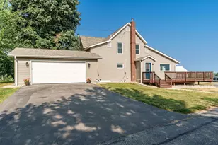 14920 W Ahara Rd, Janesville, WI 53536 - Photo 1