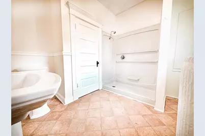 712 Marinette Avenue, Marinette, WI 54143 - Photo 22
