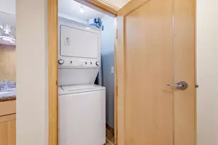 741 N Milwaukee St, Milwaukee, WI 53202 - Photo 22