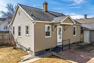 201 W Burns St, Portage, WI 53901 - Photo 30