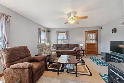 201 W Burns Street, Portage, WI 53901 - Photo 6