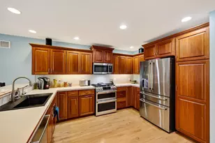 819 Berry St, Stoughton, WI 53589 - Photo 12