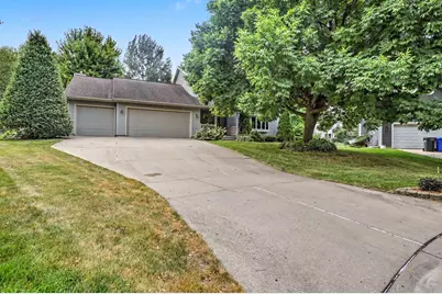 2524 Carriedale Court, Fitchburg, WI 53711 - Photo 2