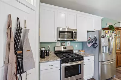 716 Kenseth Way, Cambridge, WI 53523 - Photo 8